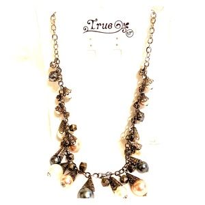 Pearl chain necklace